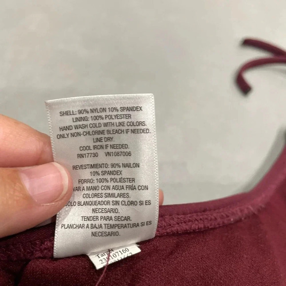 Mossimo Burgandy Swim Top Size Small - Picture 5 of 5